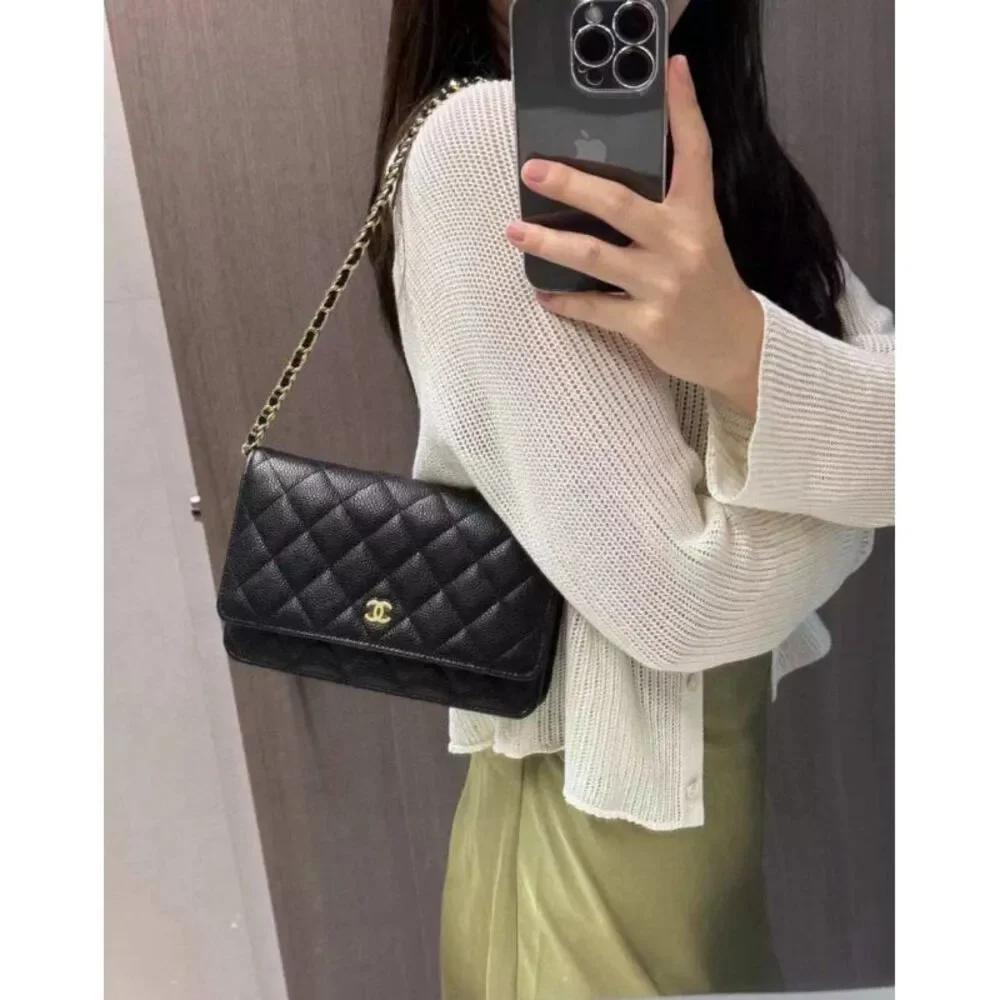 Chanel Women Pre-Loved Bag Very Good Condition